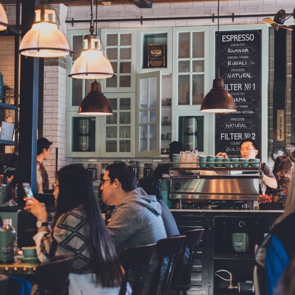 10 Key Things to Consider Before Starting Your Own Restaurant